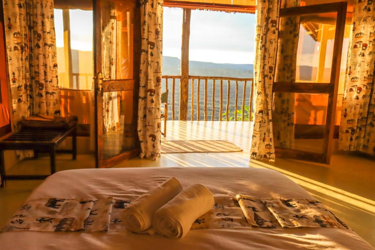 ナクル Maili Saba Campヴィラ エクステリア 写真