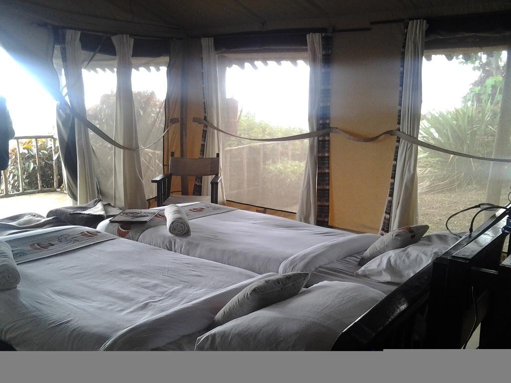 ナクル Maili Saba Campヴィラ 部屋 写真